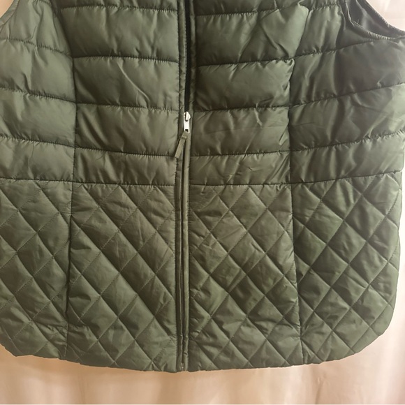 Laura Scott Olive Quilted Vest - Picture 2 of 4